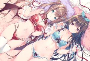 原创,みわべさくら,长发,highres,前发,碧眼,light_erotic,茶发,笑顔,露肩,棕色眼,holding,cleavage,横臥