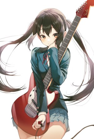 中野梓,K-ON!,pro-p,黑发,棕色眼,吉他,holding,乐器,长发,长袖,视线正对,迷你短裙,学校制服,短裙,笑顔,single,双马尾,白背景