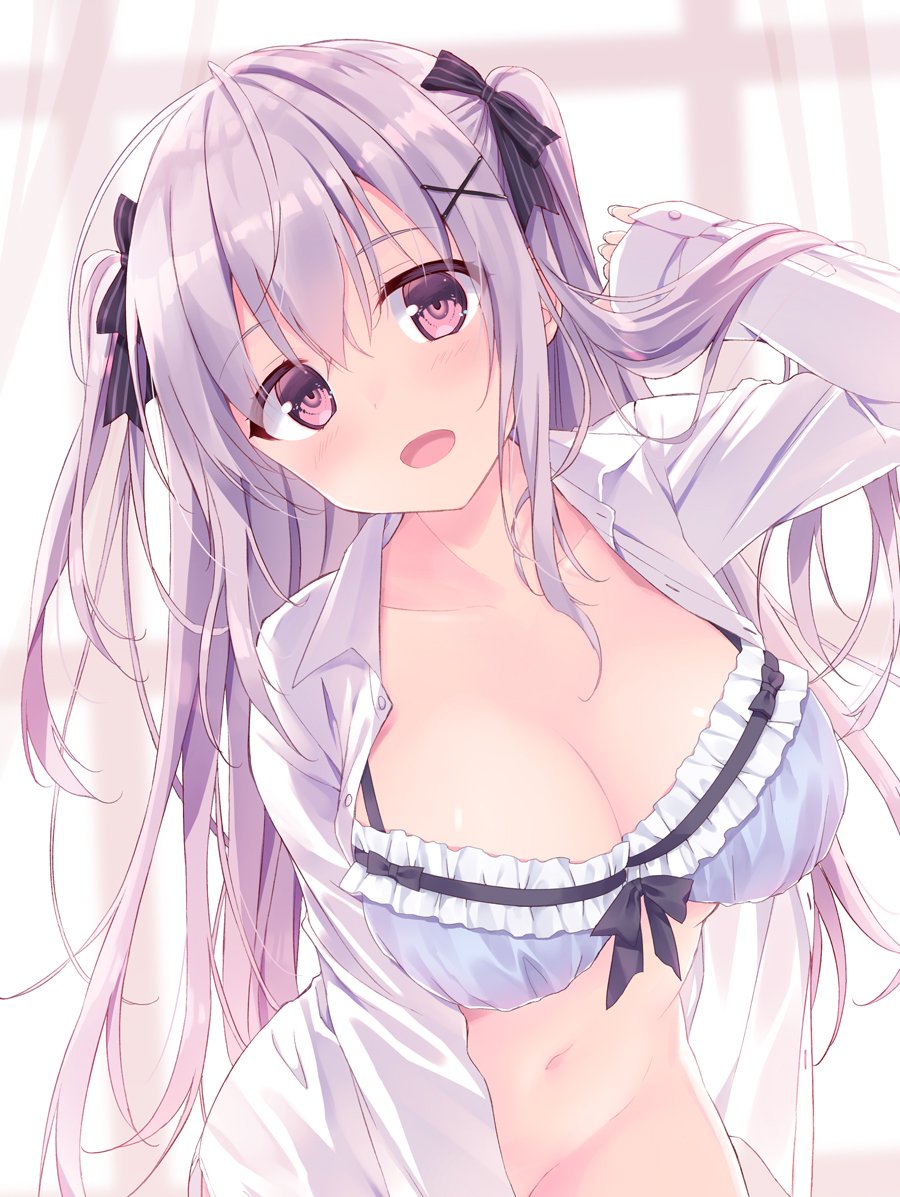 原创 Bra 胸部 Cleavage 衬衫 发饰 巨乳 长发