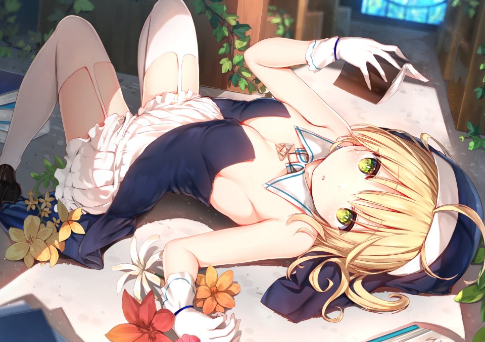 Sune 原创 金发 连衣裙 绿色眼 Stockings